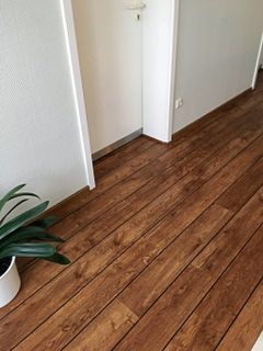 Holzboden vor Tür